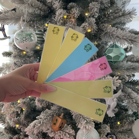 SOLD Luther 8” Shark Squishmallow - Picture 5 of 5